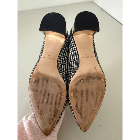 Ann Taylor Black White Classic Houndstooth Plaid Low Block Heels Pumps Shoes 8 - Picture 4 of 6